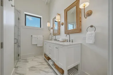 Le Canal New Providence Paradise Island BS