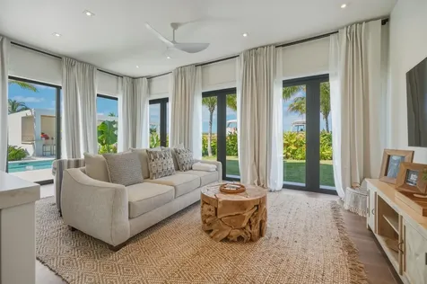 New Waterfront Estate New Providence Paradise Island BS