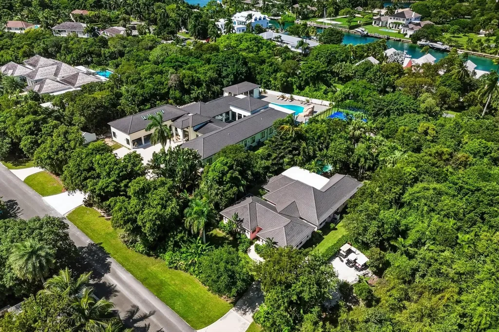 New Providence Paradise Island BS, Bali Cinq