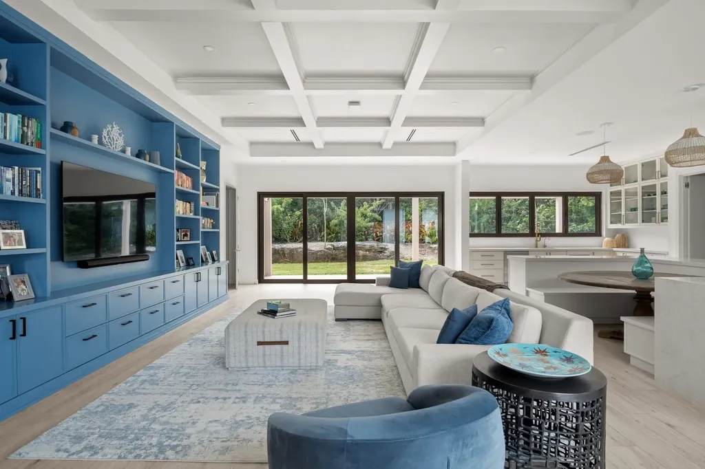 Bali Cinq New Providence Paradise Island BS