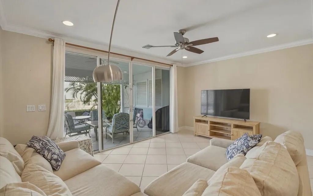 7 Arches New Providence Paradise Island BS