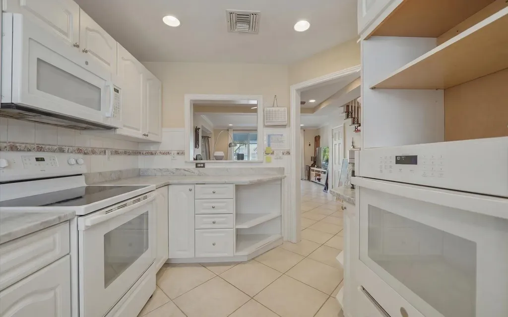 7 Arches New Providence Paradise Island BS