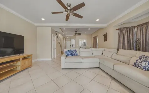 7 Arches New Providence Paradise Island BS