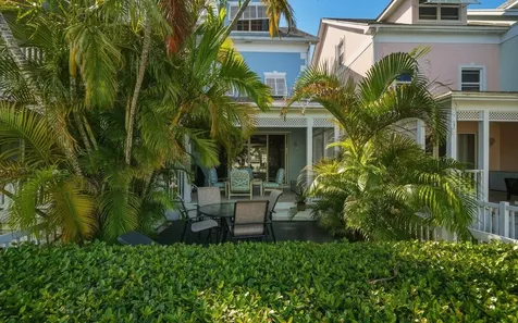 7 Arches New Providence Paradise Island BS