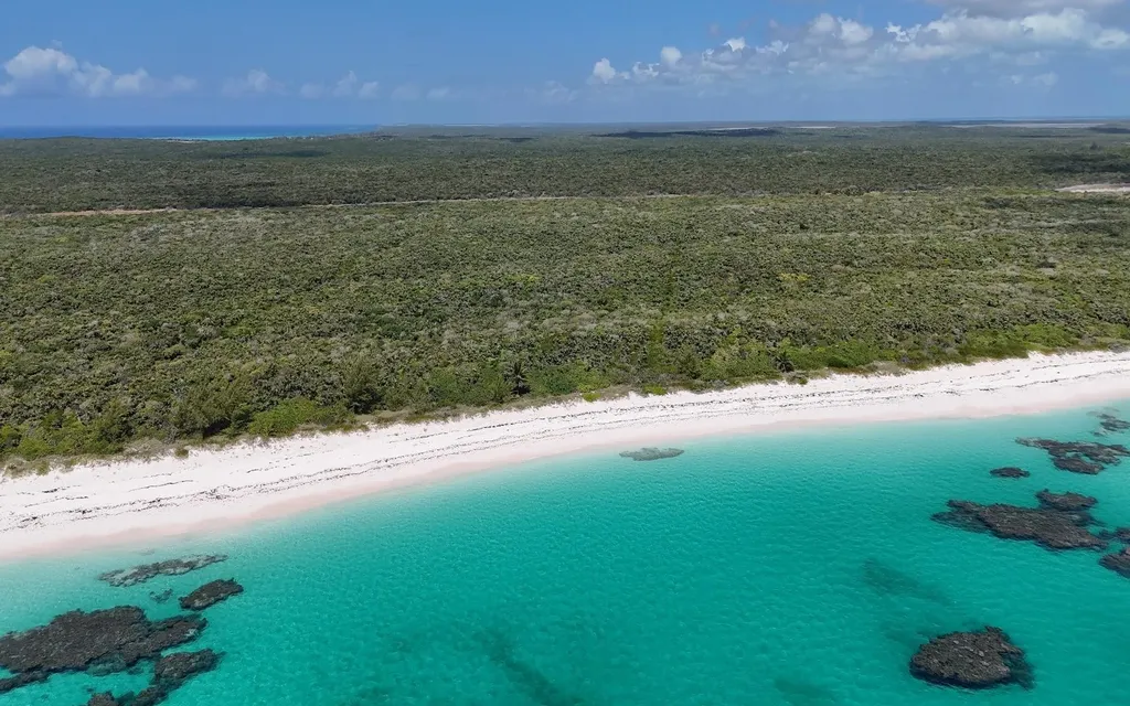 Prime Beachfront Acreage Cat Island BS