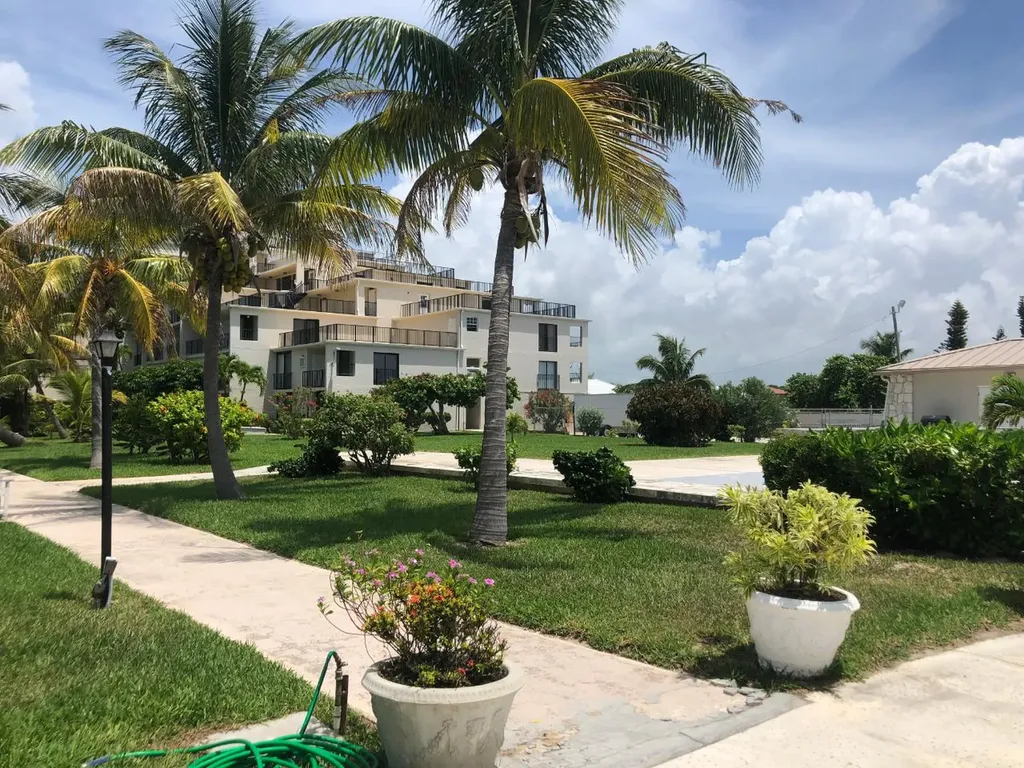 Coral Road Grand Bahama Freeport BS