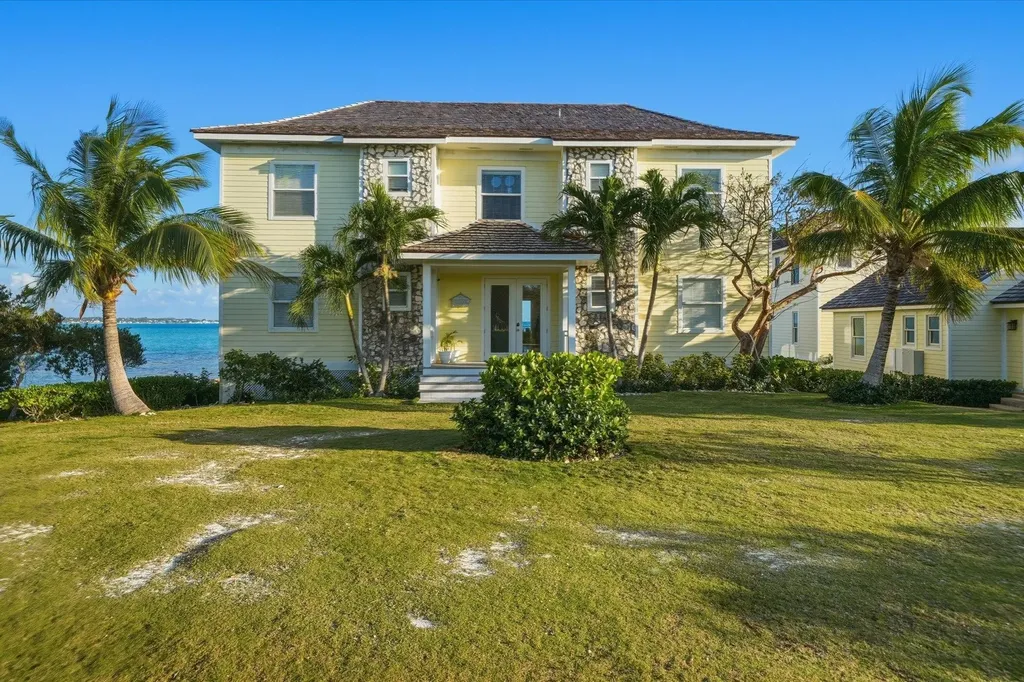 Crown Pigeon Island & Cay Eleuthera BS