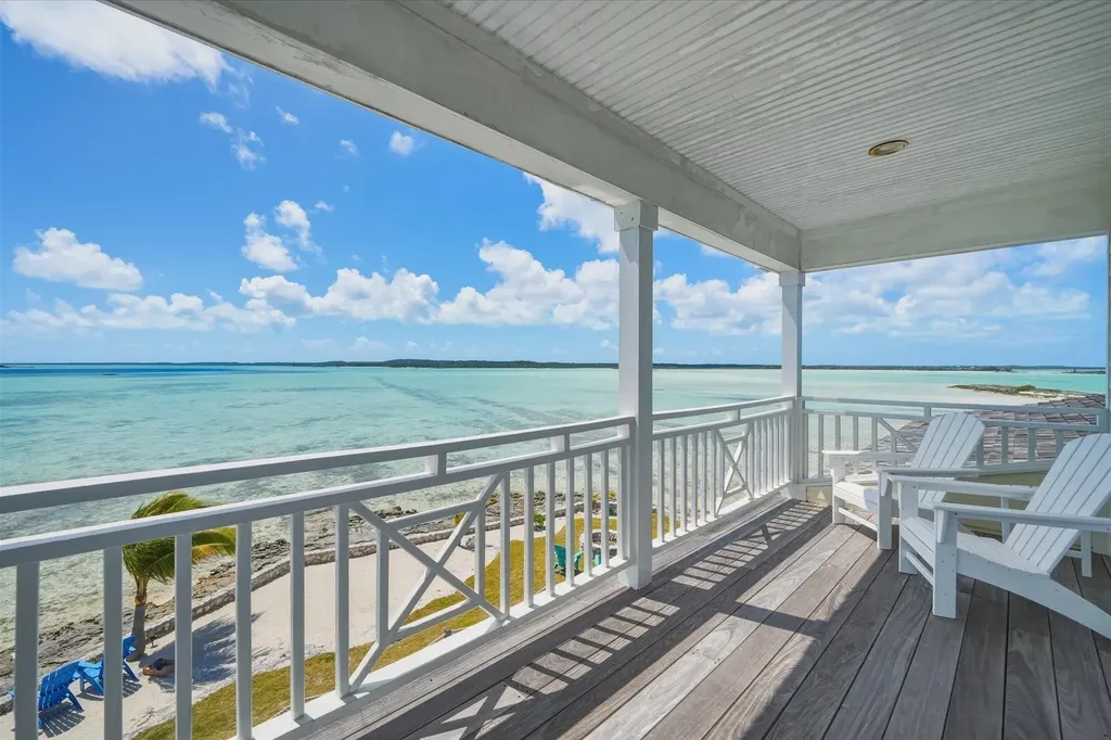Crown Pigeon Island & Cay Eleuthera BS
