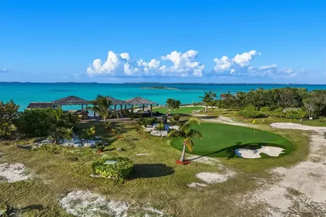 Crown Pigeon Island & Cay Eleuthera BS