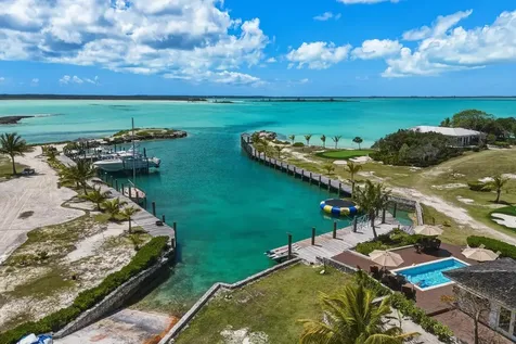 Crown Pigeon Island & Cay Eleuthera BS