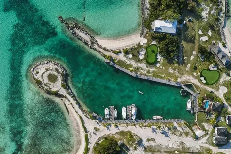 Crown Pigeon Island & Cay Eleuthera BS