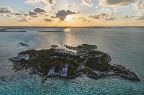 Crown Pigeon Island & Cay Eleuthera BS