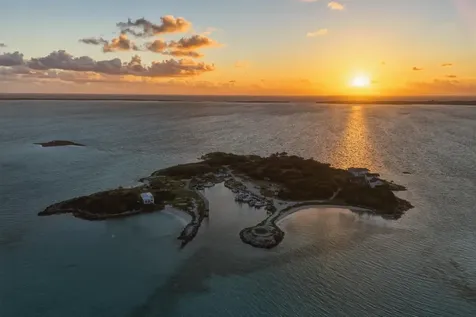 Crown Pigeon Island & Cay Eleuthera BS