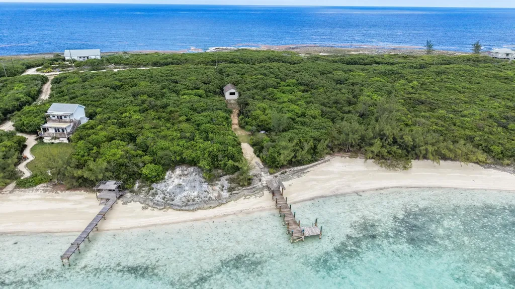 Lot 37 Whale Point Eleuthera BS