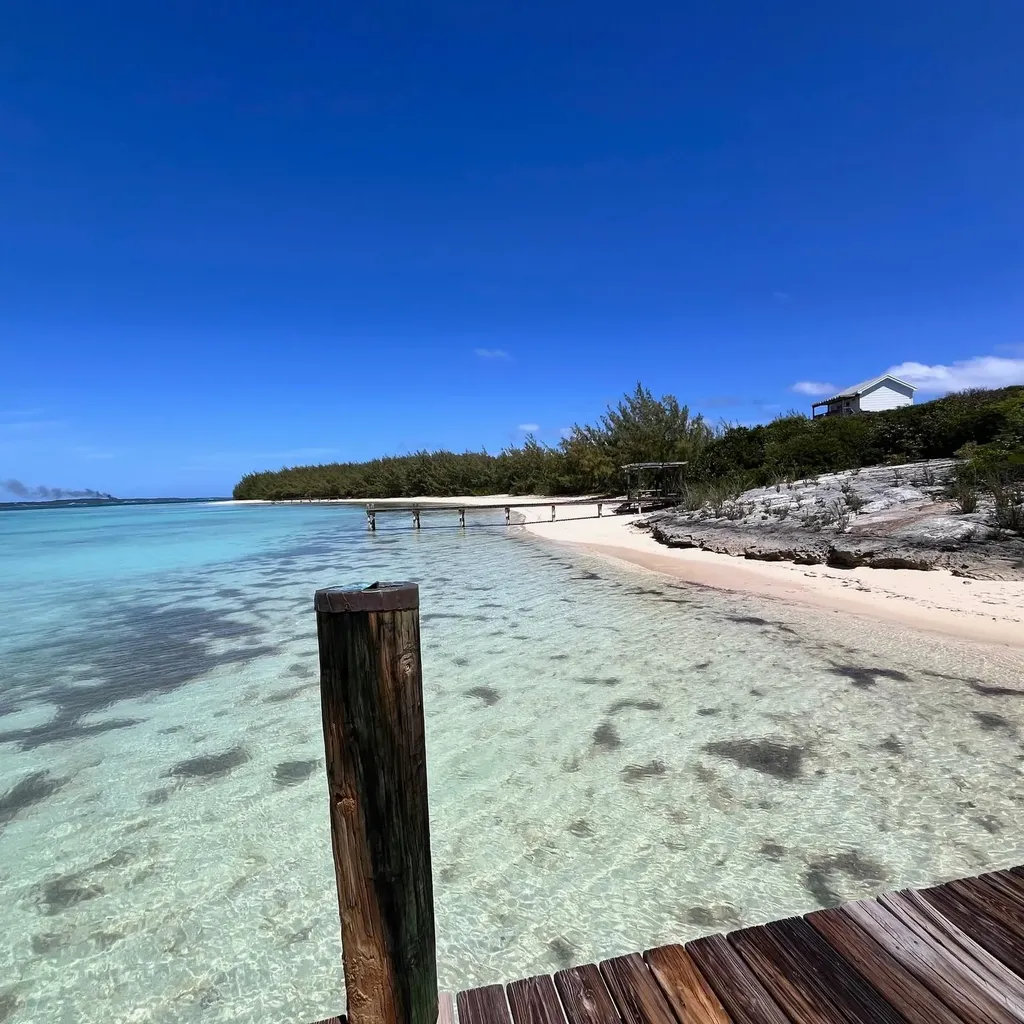 Lot 37 Whale Point Eleuthera BS