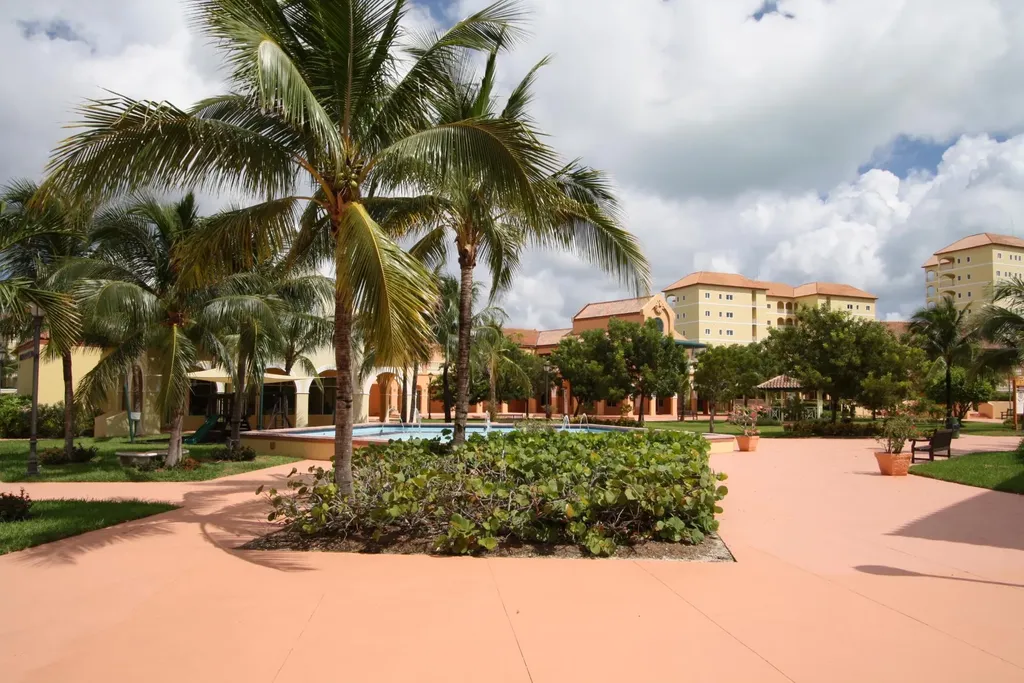 West Bay Street Caves New Providence Paradise Island BS