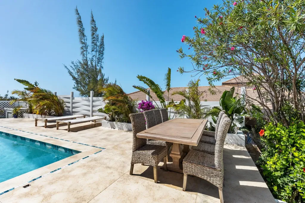 Saffron Hill Subdivision New Providence Paradise Island BS