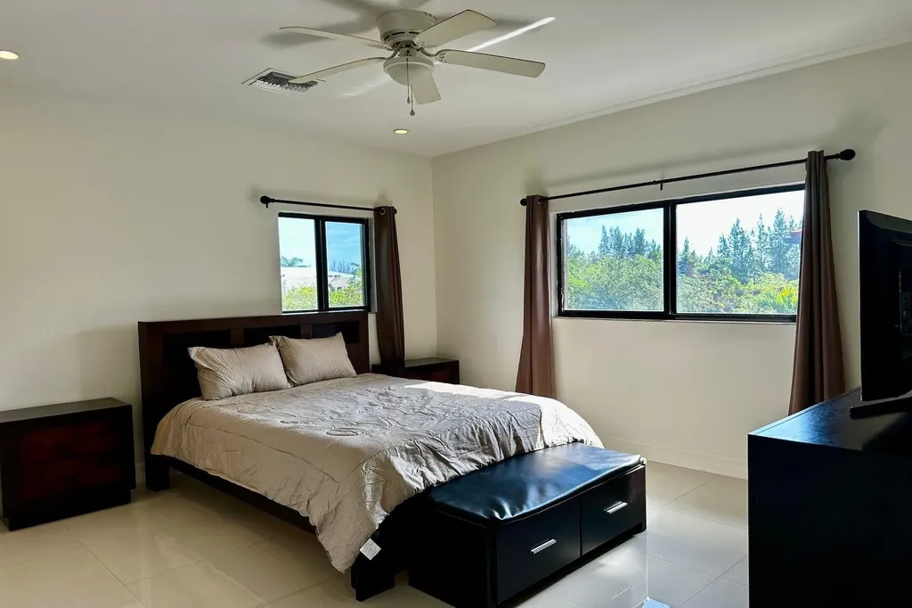 Venetian West New Providence Paradise Island BS