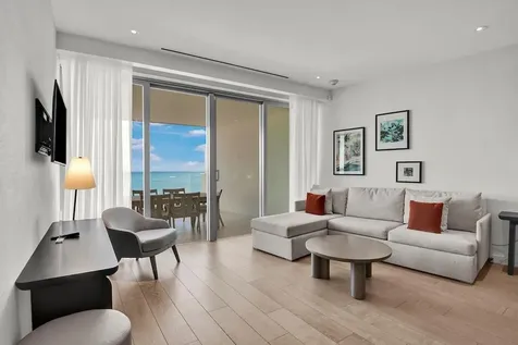 Goldwynn New Providence Paradise Island BS