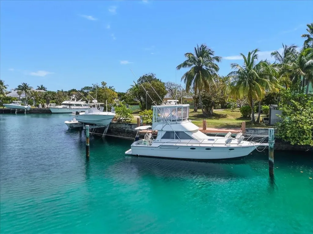 37 Port New Providence New Providence Paradise Island BS