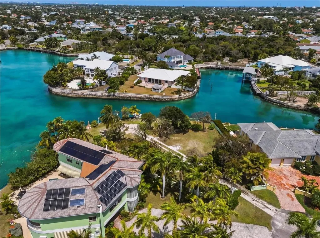 37 Port New Providence New Providence Paradise Island BS