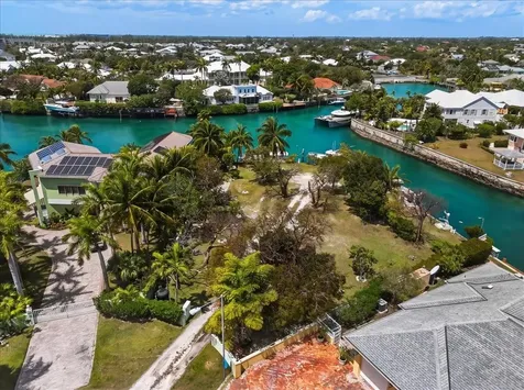 37 Port New Providence New Providence Paradise Island BS