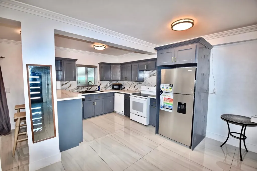 Waterfront Half Duplex Abaco BS