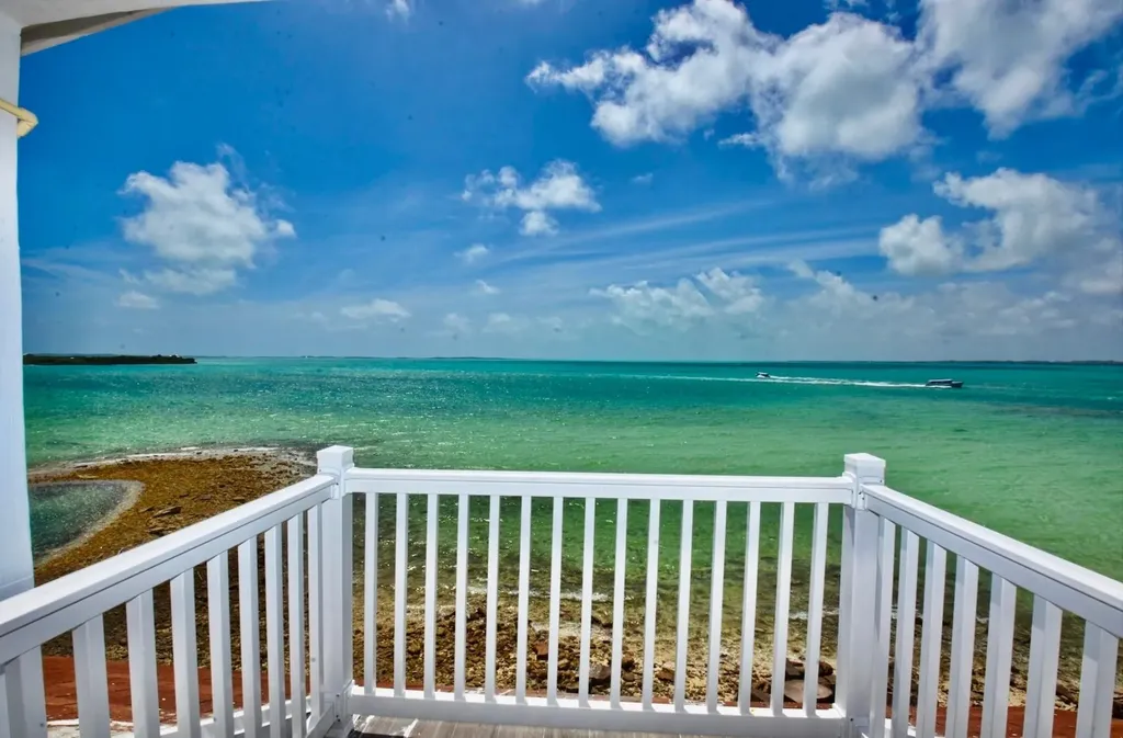 Waterfront Half Duplex Abaco BS