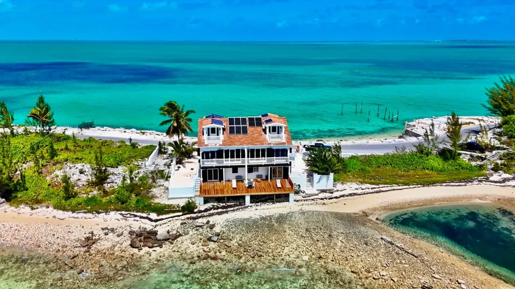 Waterfront Half Duplex Abaco BS