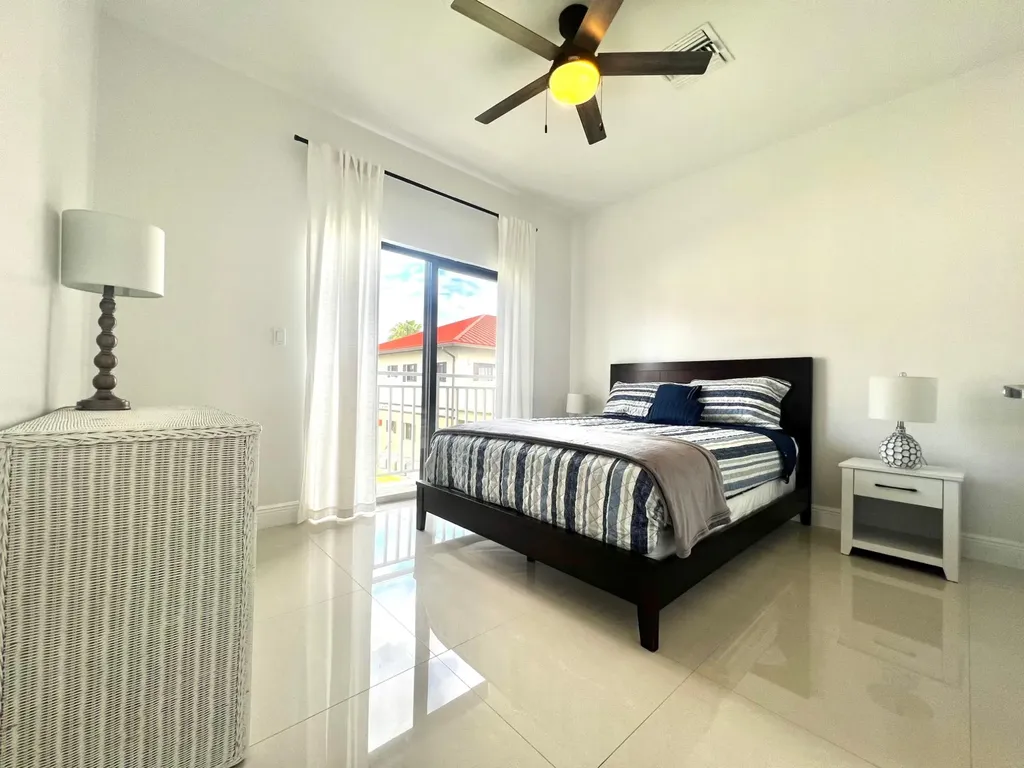 Venetian West New Providence Paradise Island BS