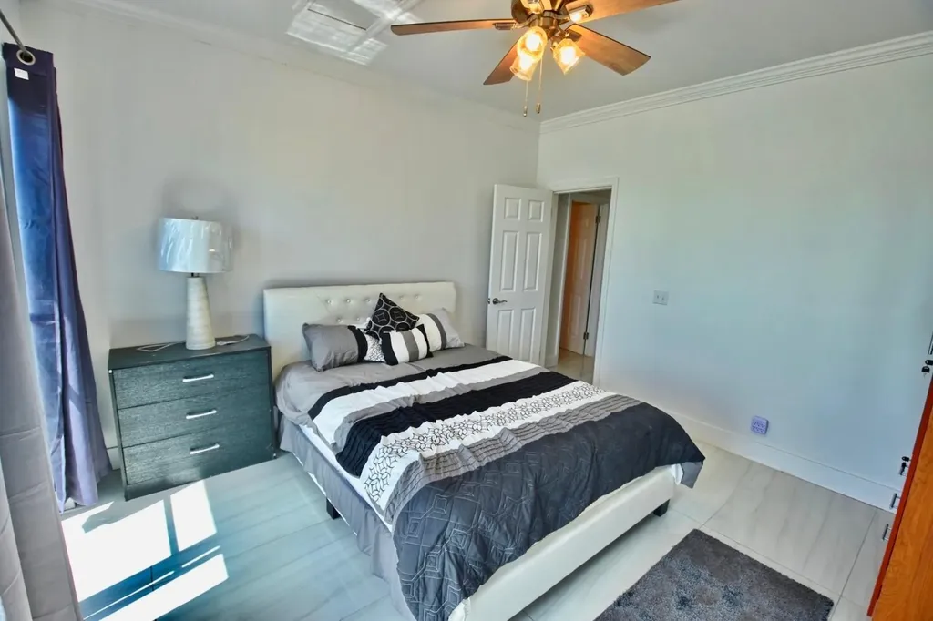 Waterfront Half Duplex Abaco BS