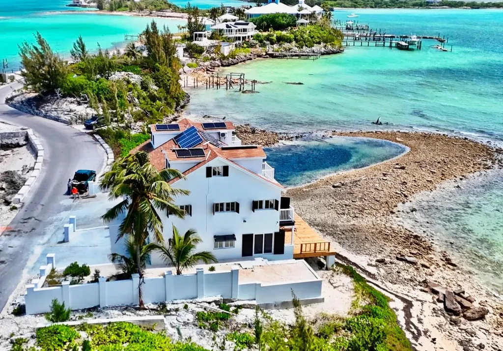 Waterfront Half Duplex Abaco BS