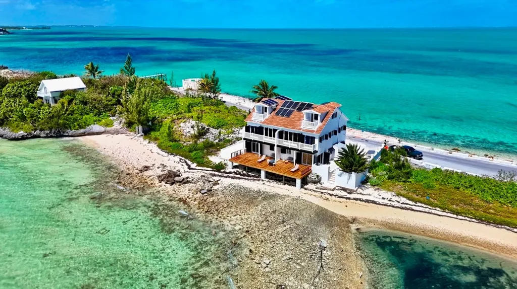 Waterfront Half Duplex Abaco BS