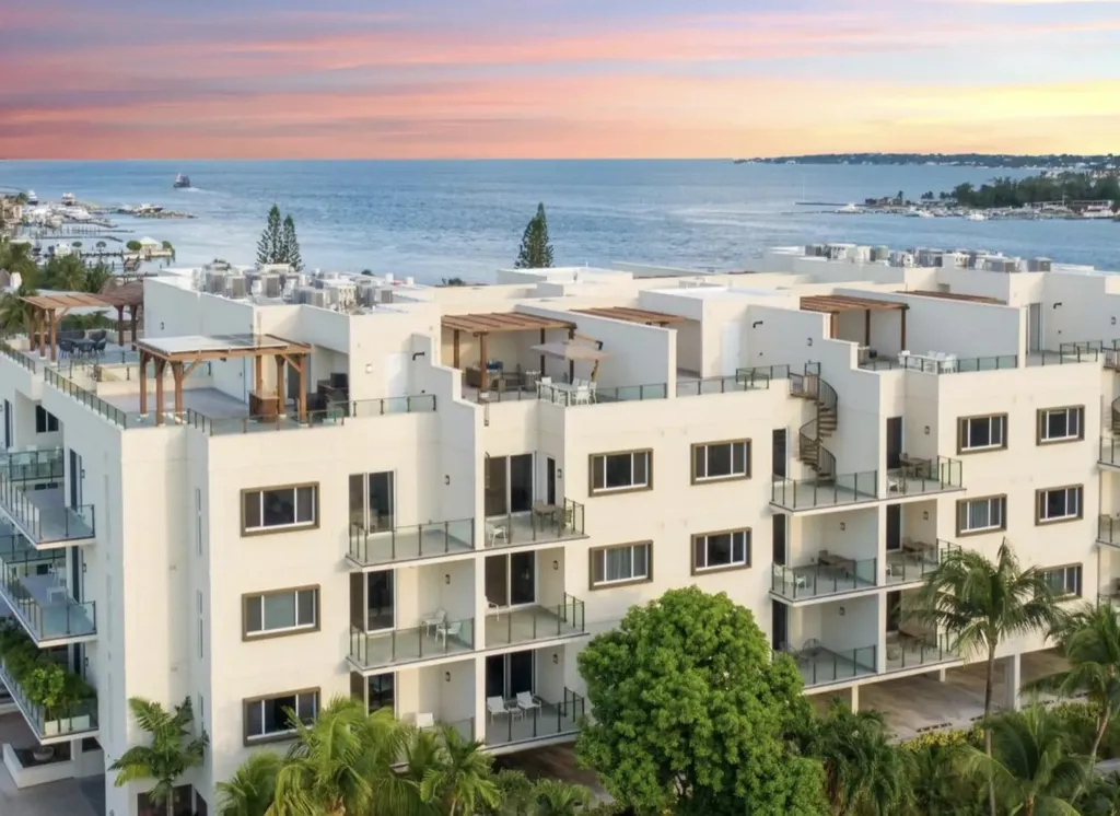201a Thirty Six New Providence Paradise Island BS