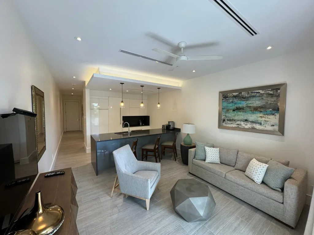 201a Thirty Six New Providence Paradise Island BS