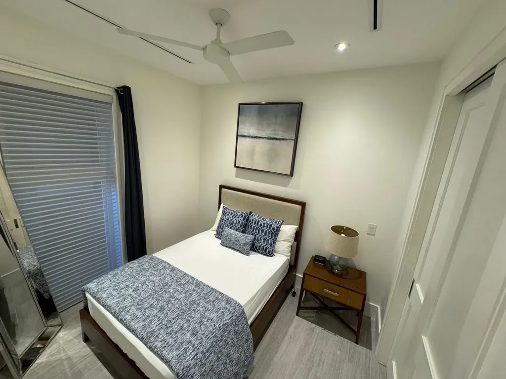 201a Thirty Six New Providence Paradise Island BS