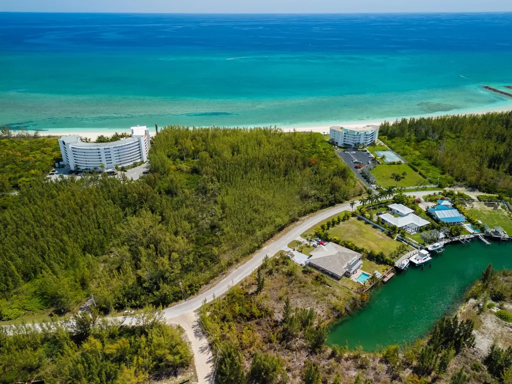 Royal Palm Way Tract B-6b Grand Bahama Freeport BS
