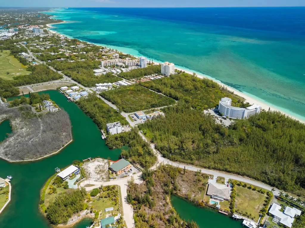 Royal Palm Way Tract B-6b Grand Bahama Freeport BS