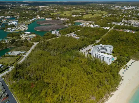 Royal Palm Way Tract B-6b Grand Bahama Freeport BS