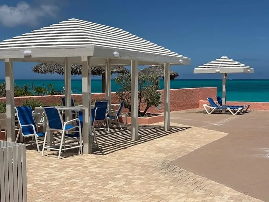 Cable Beach Chertsey New Providence Paradise Island BS
