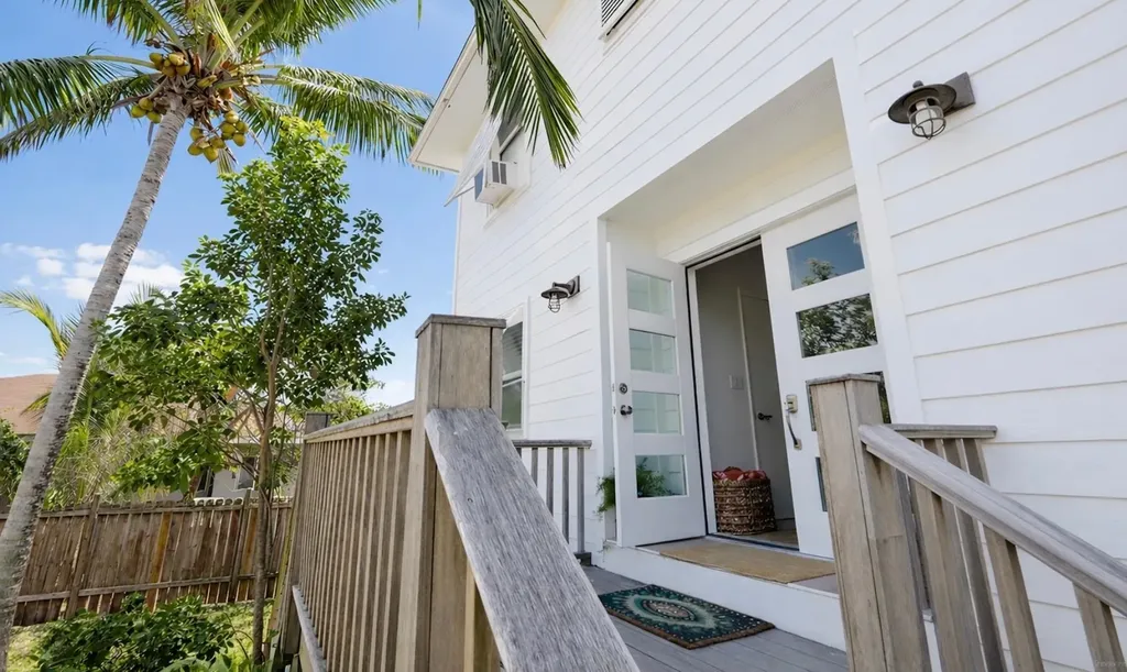 Turning Tides Harbour Isl Eleuthera BS