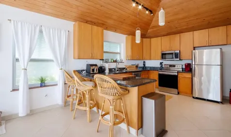 Turning Tides Harbour Isl Eleuthera BS