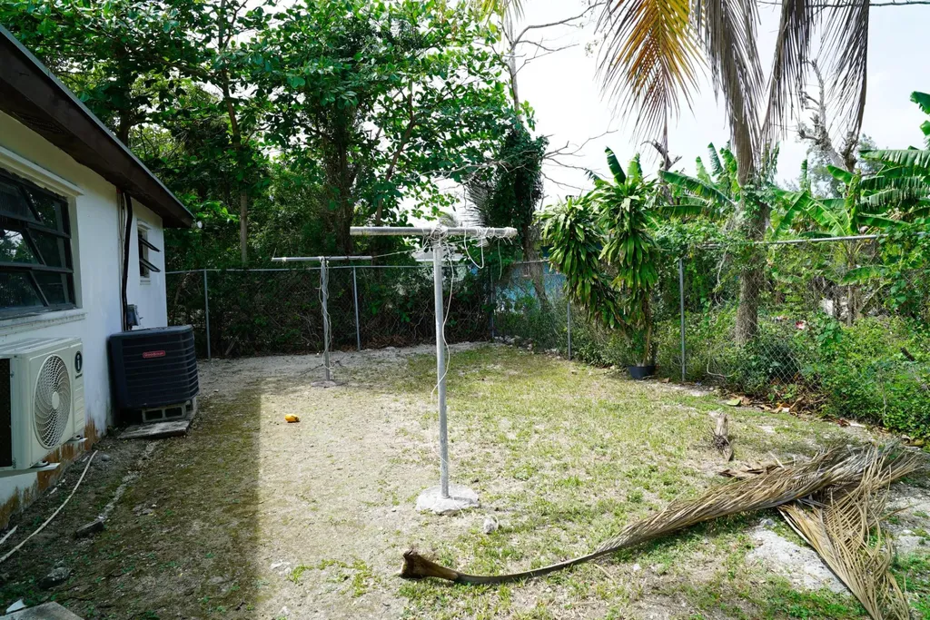 Kool Acres 30 New Providence Paradise Island BS