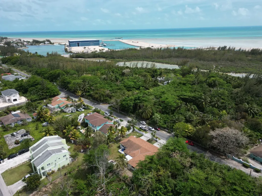 Kool Acres 30 New Providence Paradise Island BS
