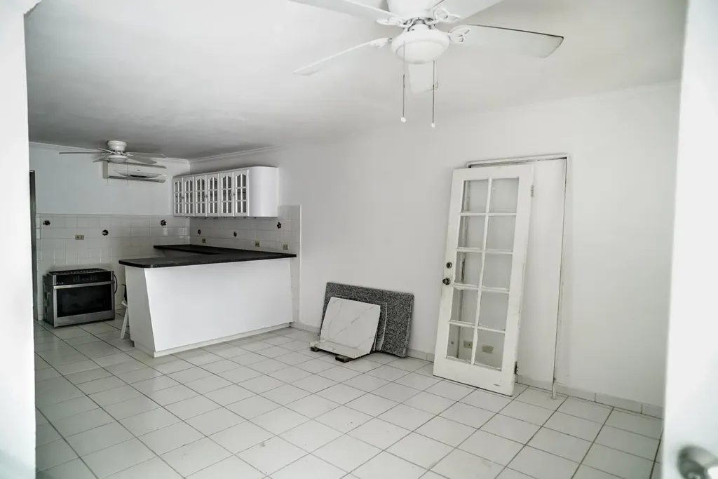 Kool Acres 30 New Providence Paradise Island BS