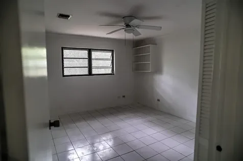 Kool Acres 30 New Providence Paradise Island BS