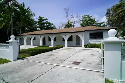 Kool Acres 30 New Providence Paradise Island BS