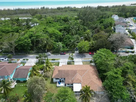 Kool Acres 30 New Providence Paradise Island BS