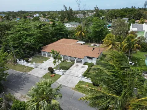 Kool Acres 30 New Providence Paradise Island BS