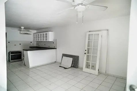 Kool Acres 30 New Providence Paradise Island BS
